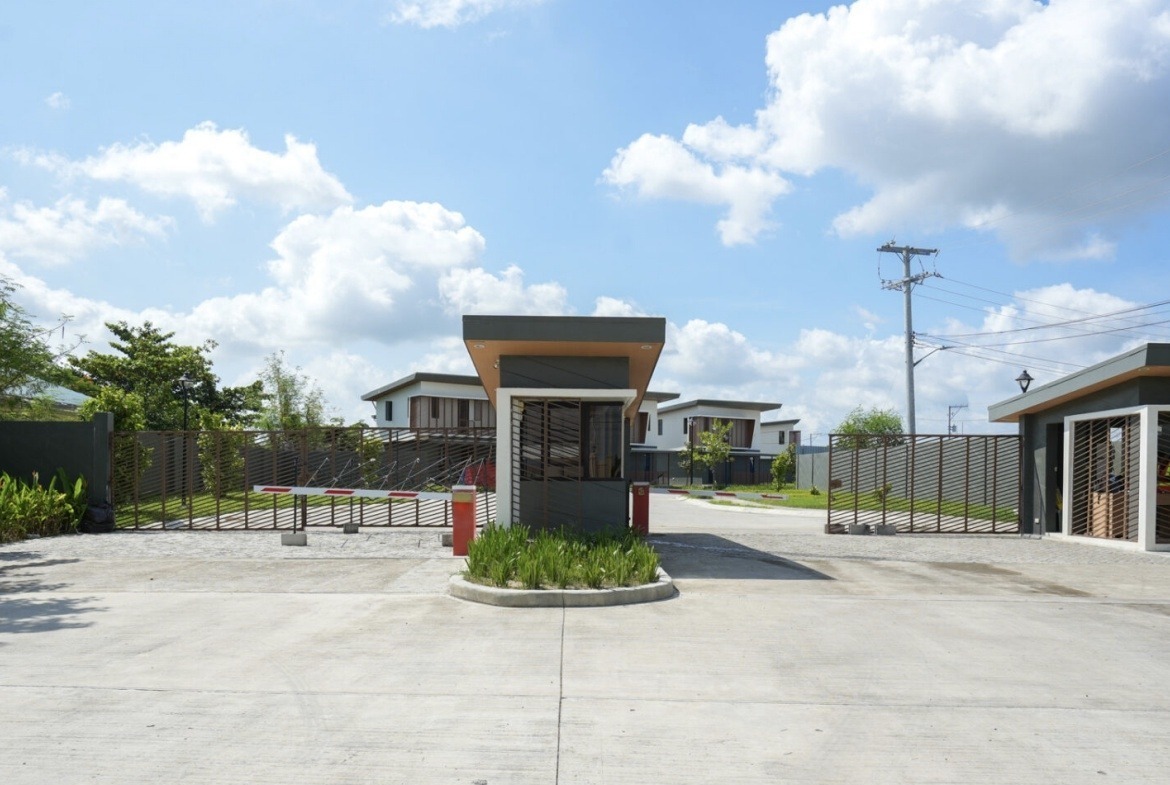 Ajoya Cabanatuan Cabanatuan City Nueva Ecija Philippines Gated Main Entrance