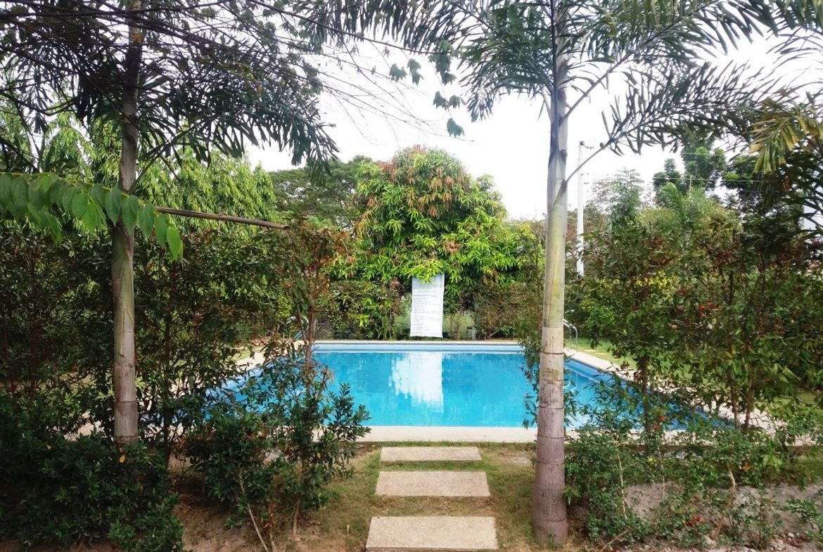 Berkeley Residences Pampanga Mexico Pampanga Swimming Pool