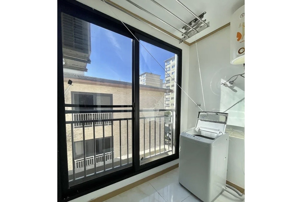 Besco Residences Clark Freeport Zone Pampang a Phillipines Laundry Room