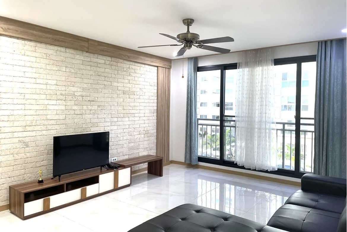Besco Residences Clark Freeport Zone Pampang a Phillipines Living Room