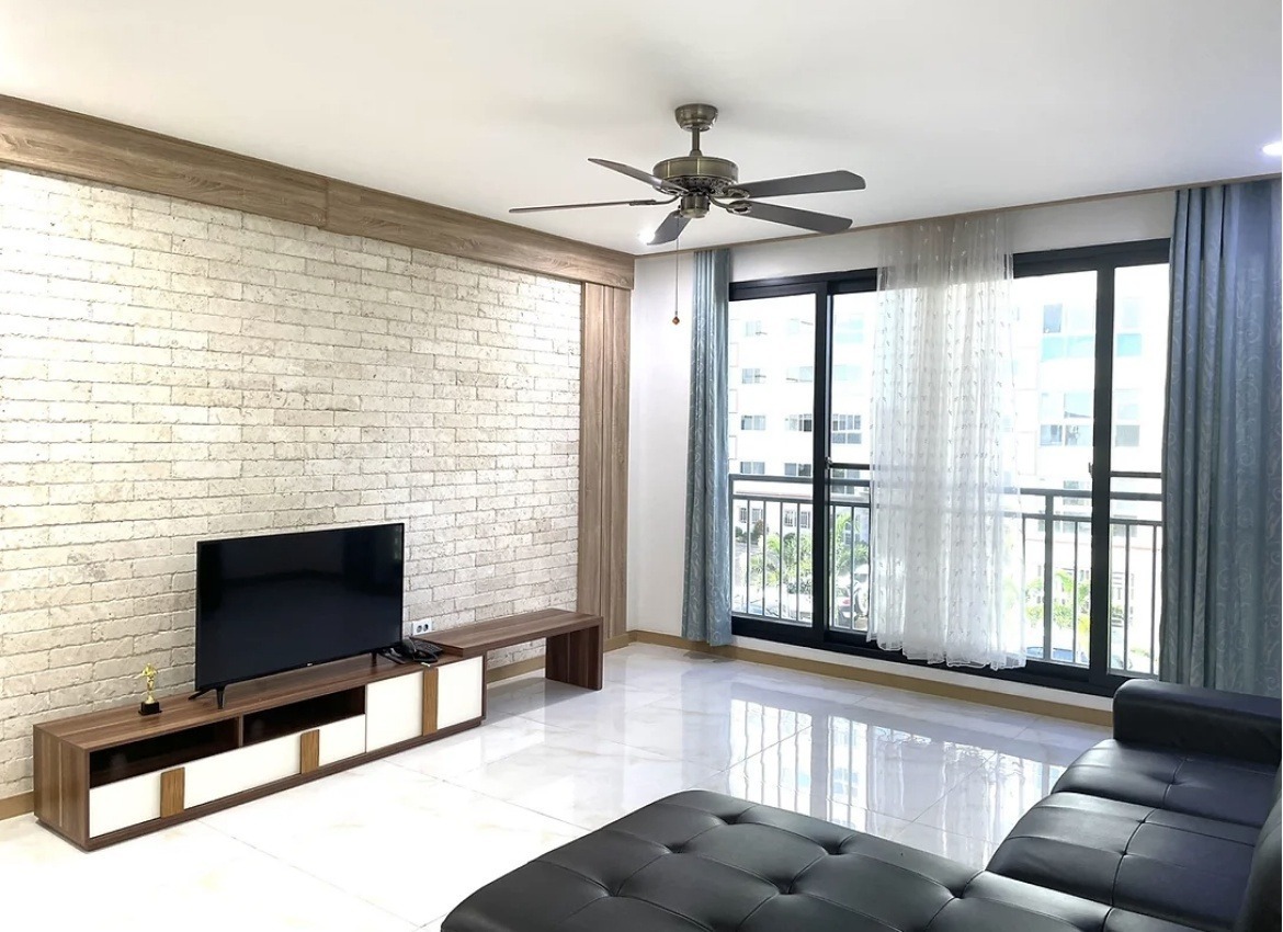 Besco Residences Clark Freeport Zone Pampang a Phillipines Living Room