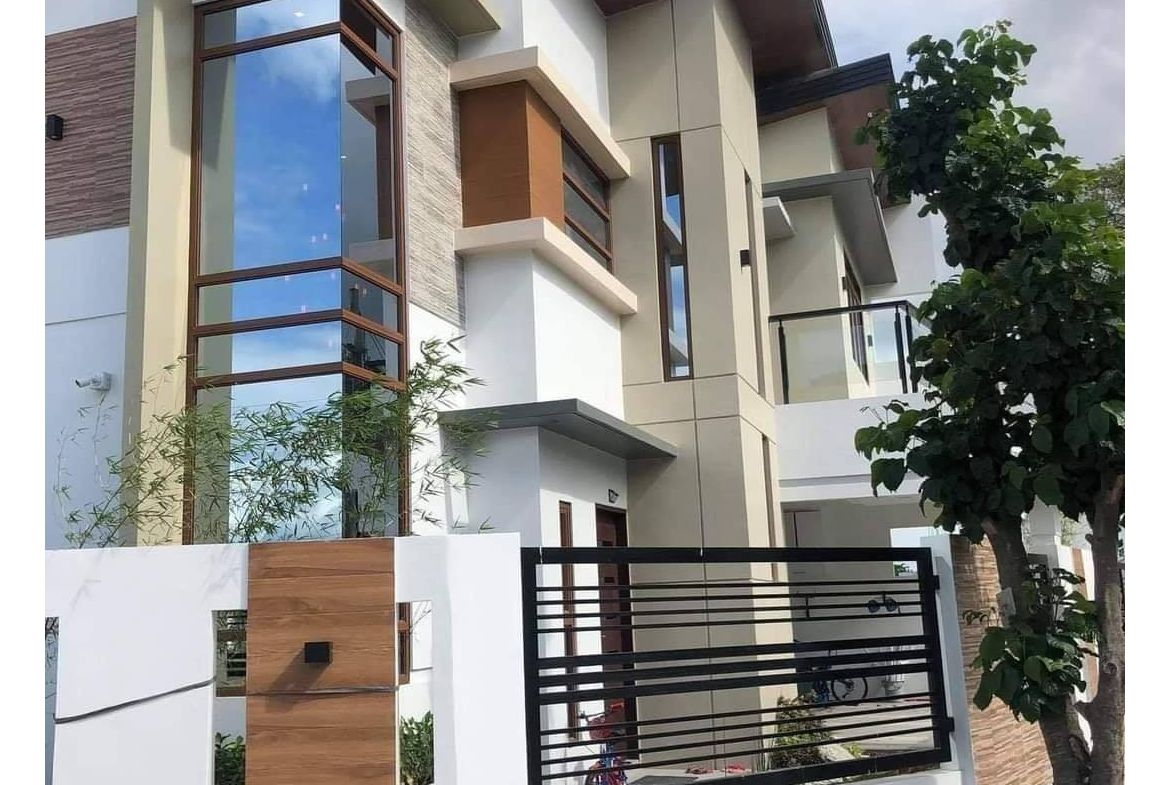 Claremont Filinvest Santa Maria Street Mabalacat Pampanga Model House Side View