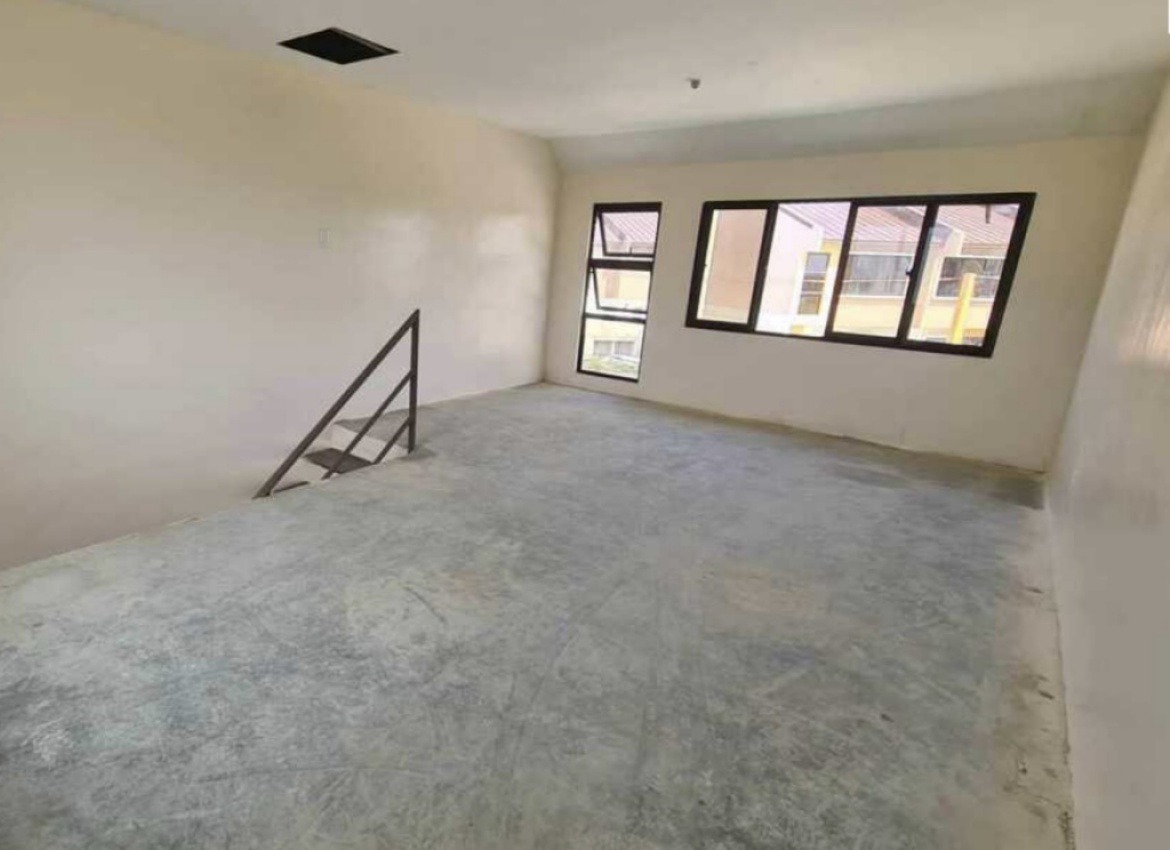 Deca Clark Townhouse Top Floor