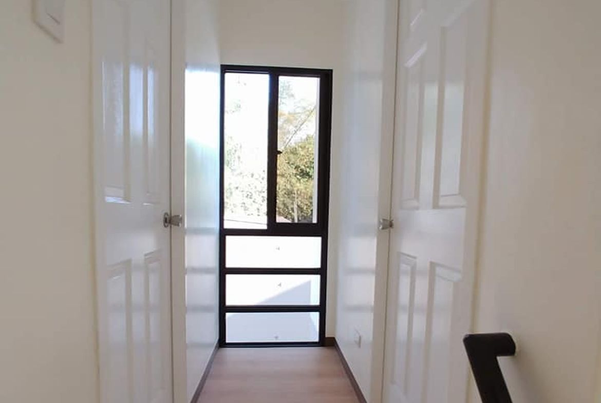 Highview Haciendas Magalang Pampanga Second Floor Hallway