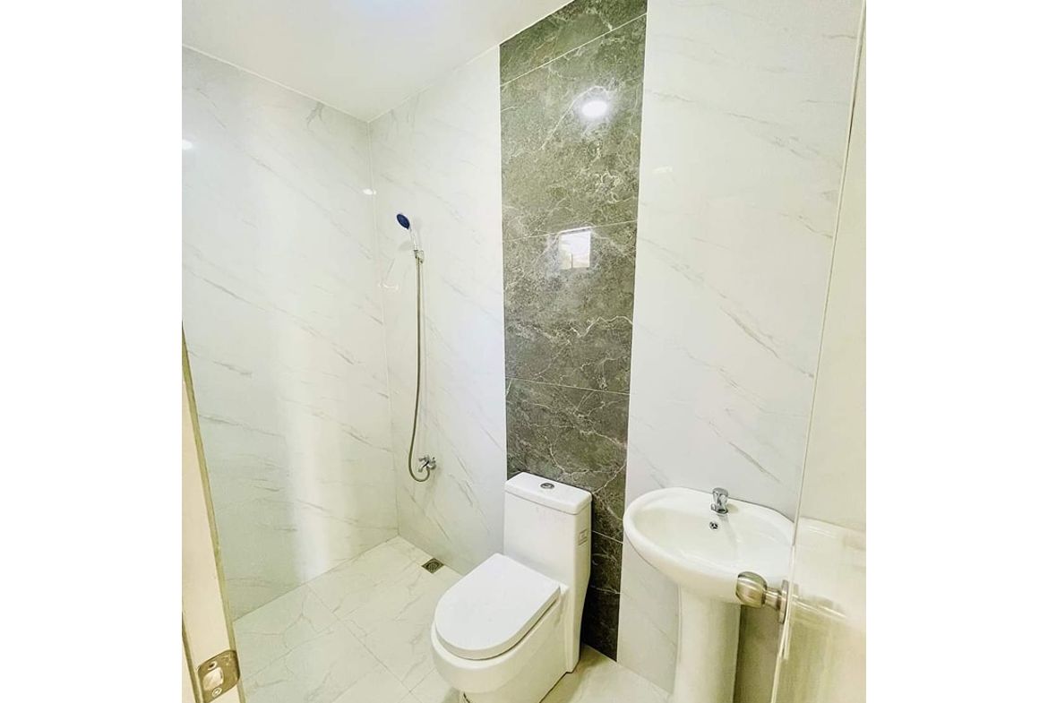 Northridge Vista Northridge Vista Bacolor Bathroom