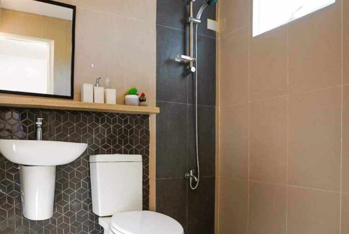 The Palm Lakeshore Mexico Pampanga Bathroom