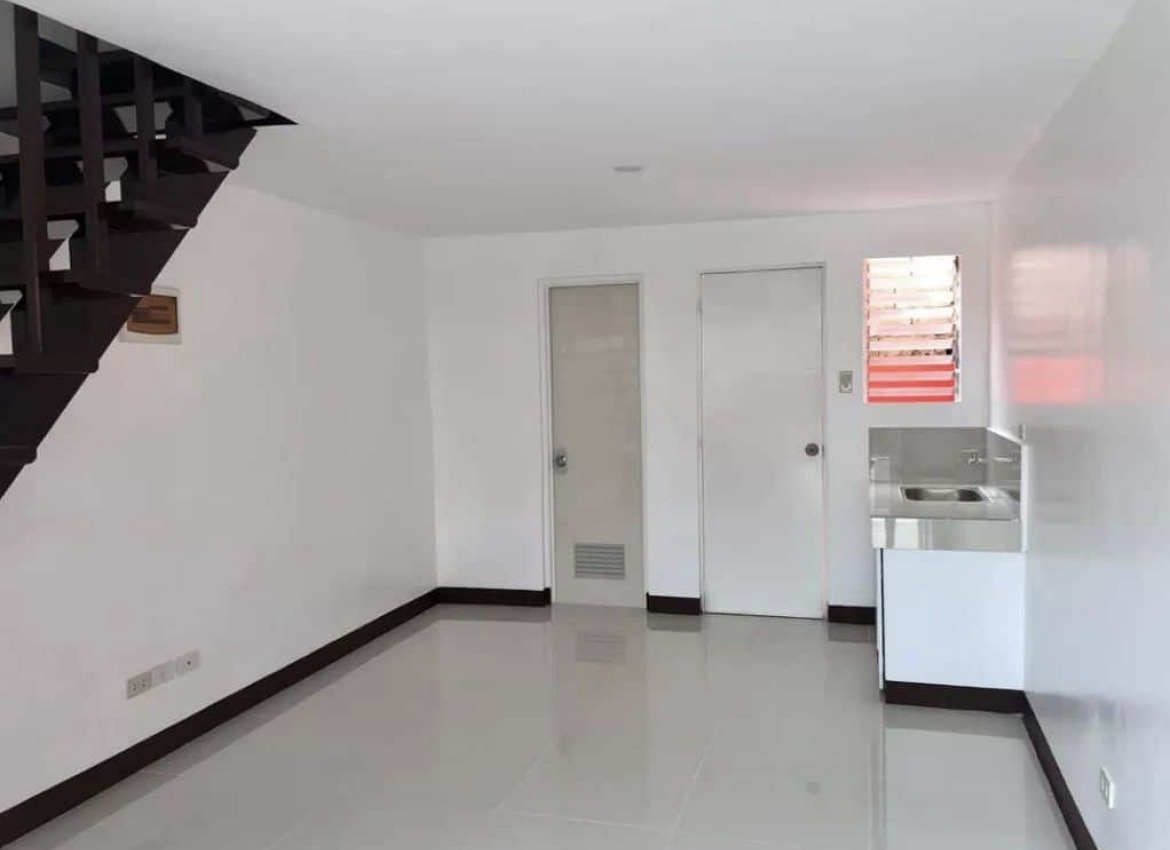 Xevera Townhouse Bacolor Pampanga Kitchen