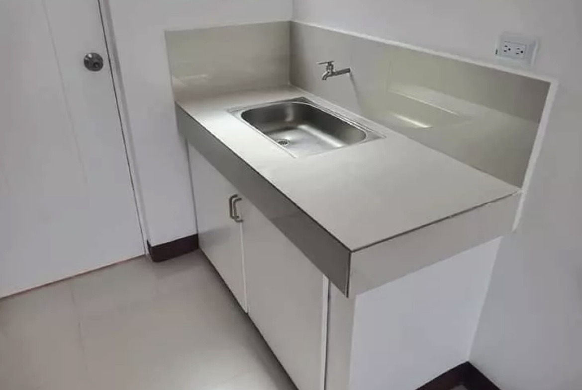 Xevera Bacolor Townhouse Kitchen
