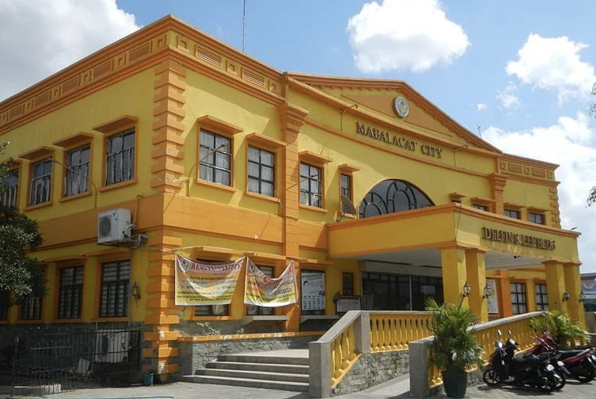 Xevera Townhouse Mabalacat Pampanga City Hall