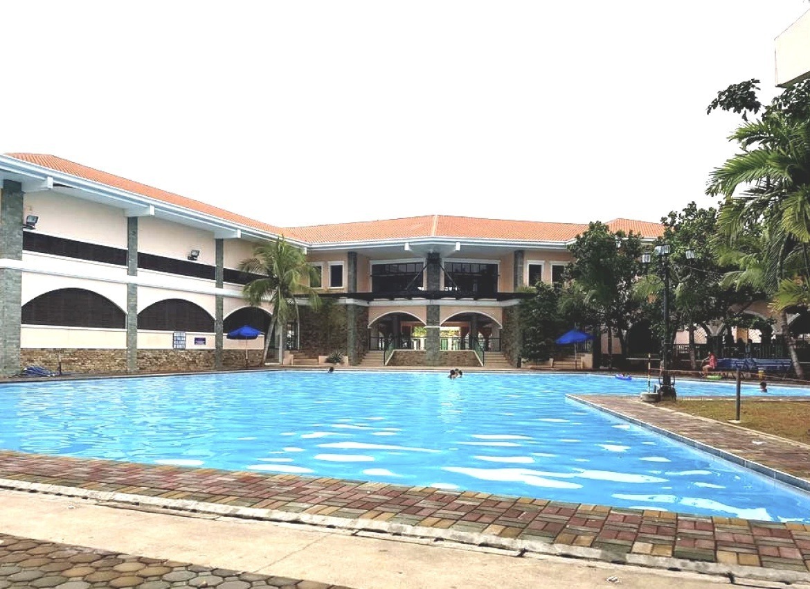 Xevera Townhouse Bacolor Pampanga Swimming Pool