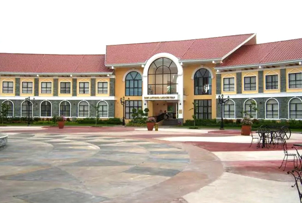 Xevera Townhouse Bacolor Pampanga School