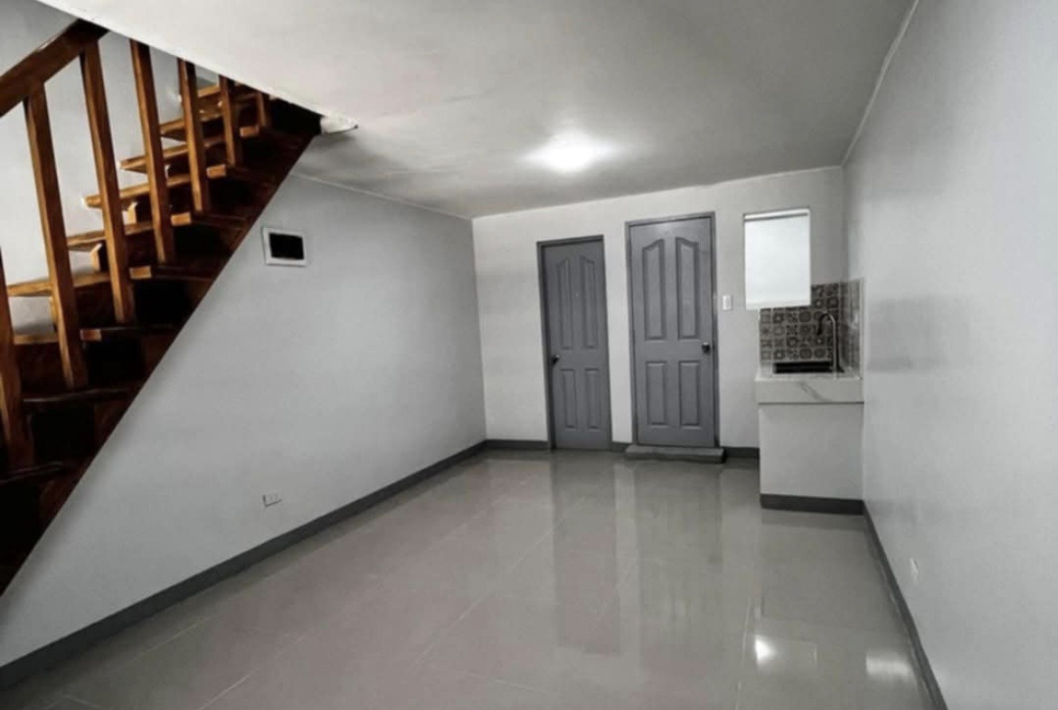 Xevera BaColor Upgraded Townhouse Kitchen