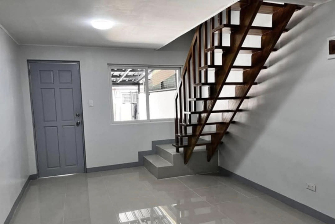 Xevera BaColor Upgraded Townhouse Living Room